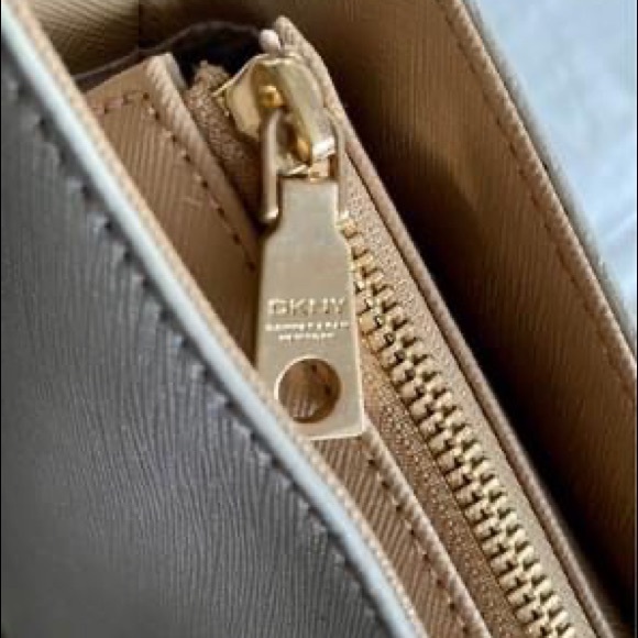 Dkny Metallic Silver Saffiano Leather Large Shopper Tote - Picture 7 of 7